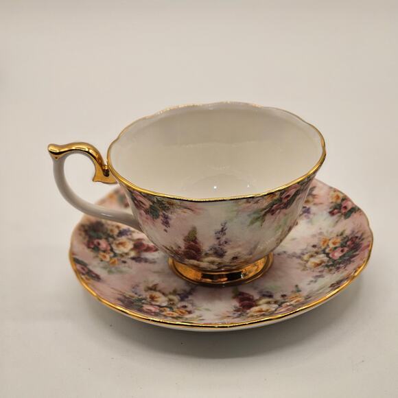 Vintage Bradford Editions Lena Liu "Remembrance" Floral Teacup & Saucer Set - Picture 6 of 6
